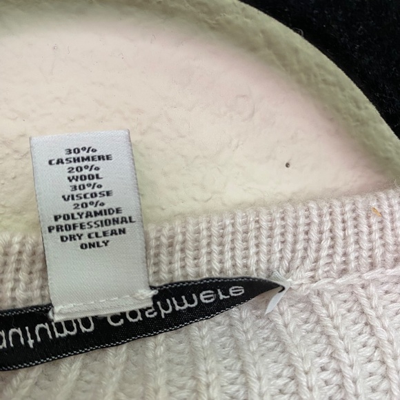 Autumn Cashmere boxy cropped sweater with lamb skin trim.  size M - Picture 9 of 11